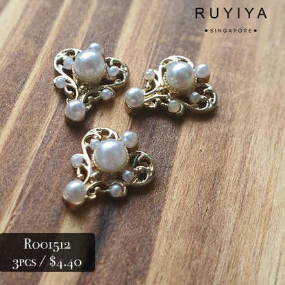 GOLD PEARL WAND CHARM R001512