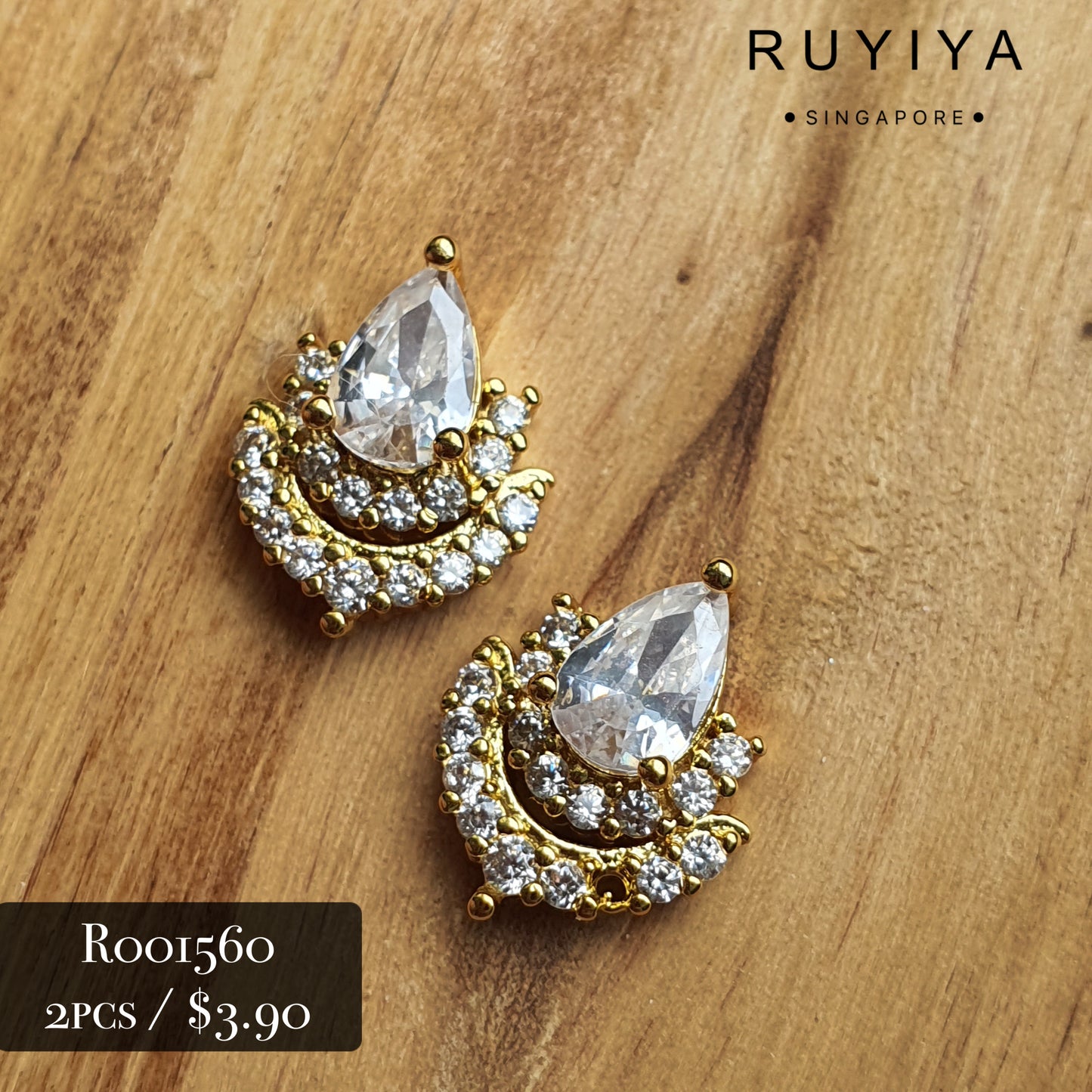 GOLD RADIANT TIARA CRYSTAL CHARM R001560 / URU71