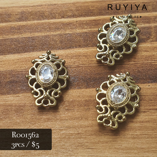 GOLD BAROQUE MIRROR CRYSTAL CHARM R001562