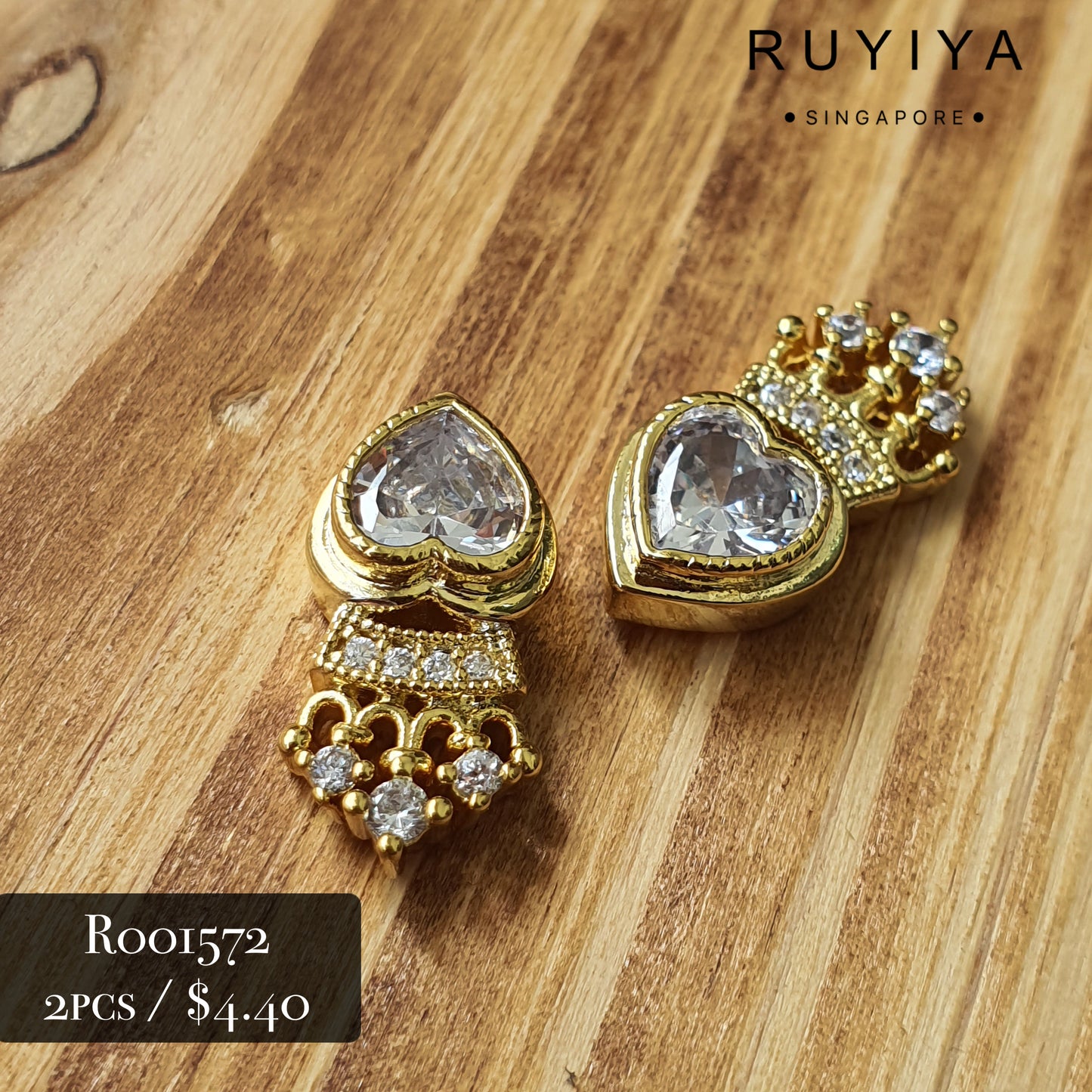 GOLD QUEEN OF HEARTS CRYSTAL CHARM R001572