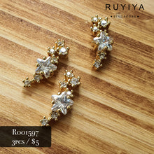 Load image into Gallery viewer, GOLD SUPER STAR CLUSTER CRYSTAL CHARM R001597
