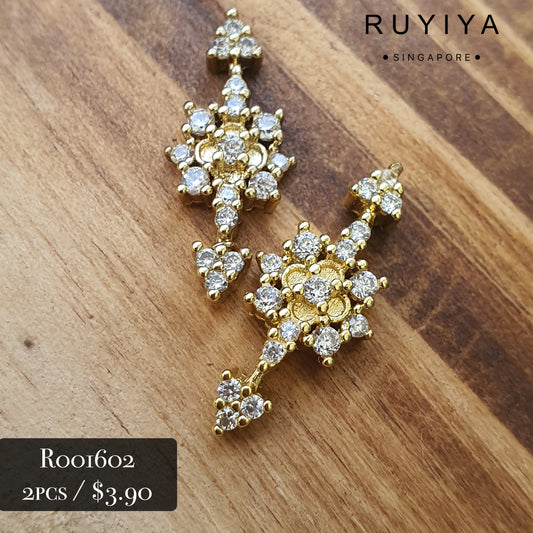 GOLD DOUBLE ARROW CLOVER CRYSTAL CHARM R001602