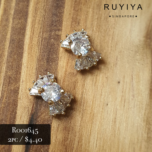 GOLD CRYSTAL BOW CHARM R001645 / URU37