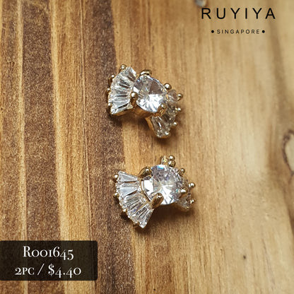 GOLD CRYSTAL BOW CHARM R001645 / URU37