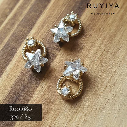GOLD STAR RING CRYSTAL CHARM R001680