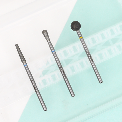 ERICA'S ATA FINESSE DRY MANI KIT