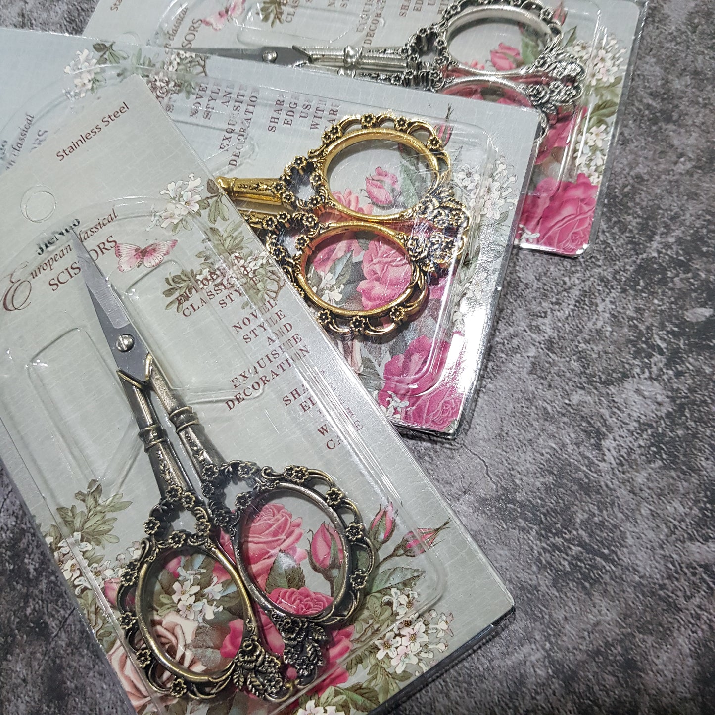 ANTIQUE CRAFT SCISSORS