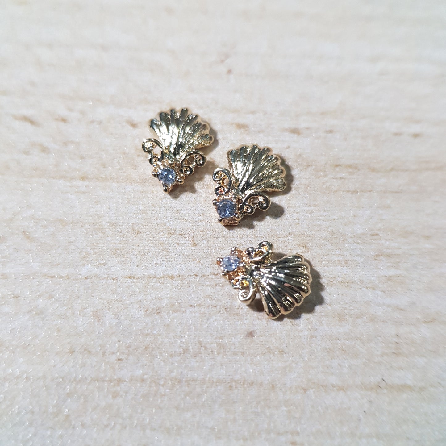 MERMAID'S SHELL CRYSTAL CHARM