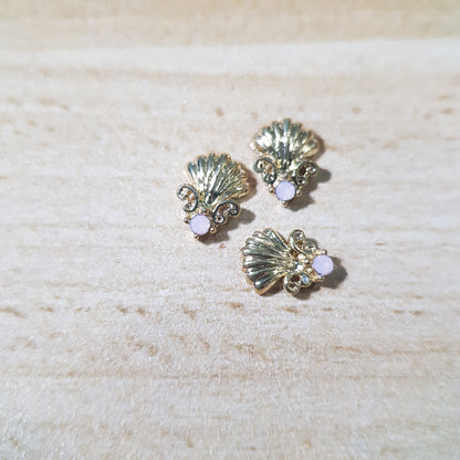 MERMAID'S SHELL PINK CRYSTAL CHARM