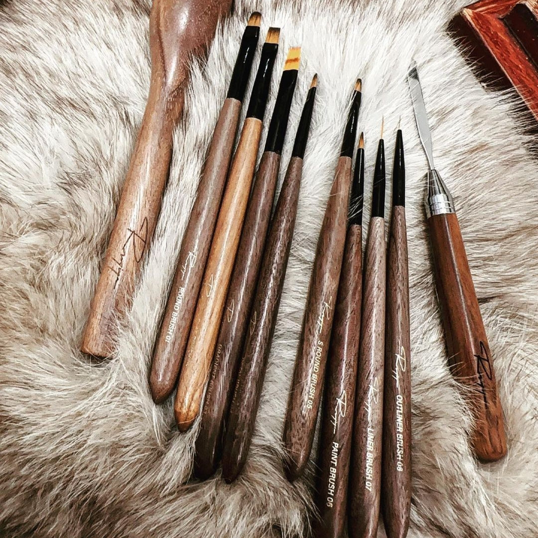 RUYIYA PRO NAIL BRUSH - WALNUT SERIES