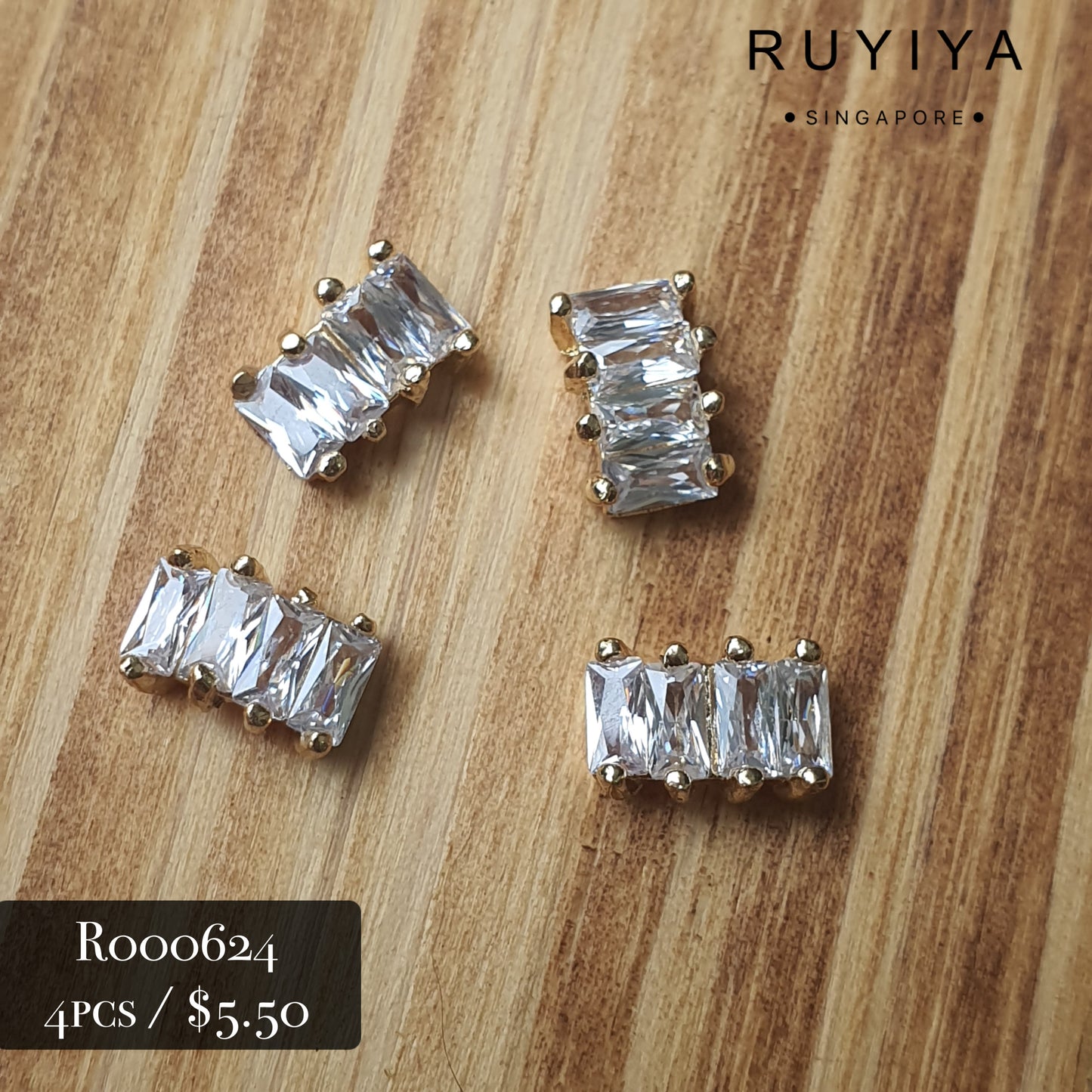 GOLD JOINT RECTANGLE CRYSTAL CHARM R000624