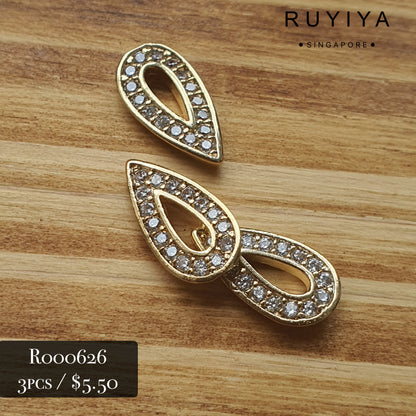 GOLD DUAL FRAME TEARDROP CHARM R000626