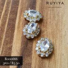 Load image into Gallery viewer, GOLD GORGEOUS OVAL CRYSTAL CHARM R000666
