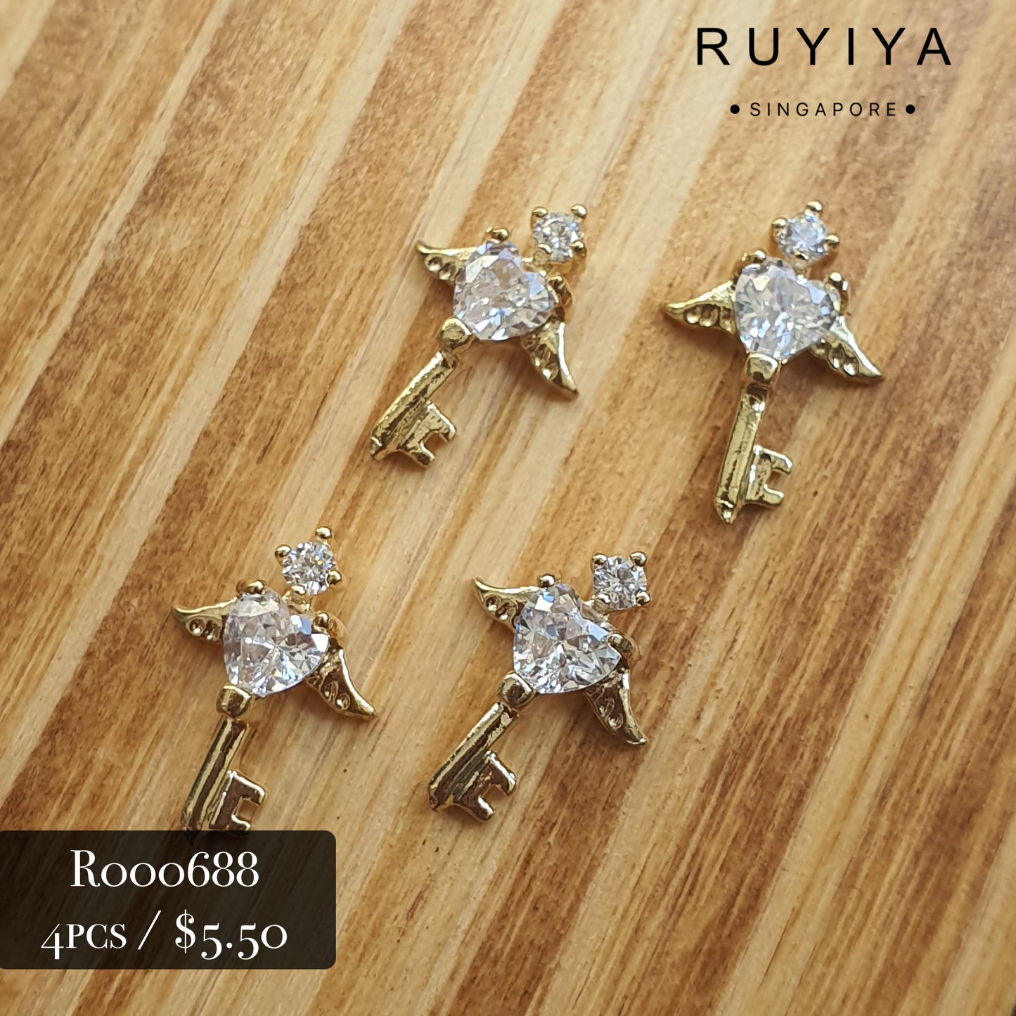 GOLD SAILORMOON'S SCEPTER CHARM R000688