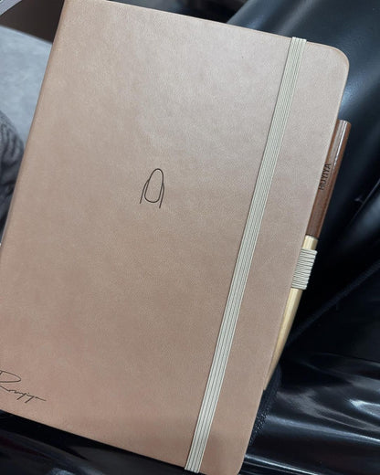 RUYIYA MANICURIST'S NOTEBOOK