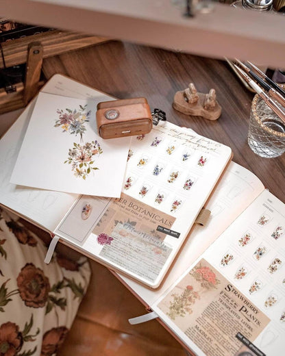 RUYIYA MANICURIST'S NOTEBOOK