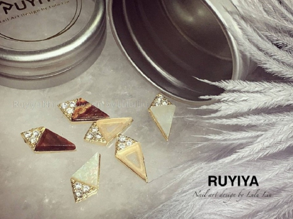 RUYIYA DIAMOND SHELL CHARM MIX SET