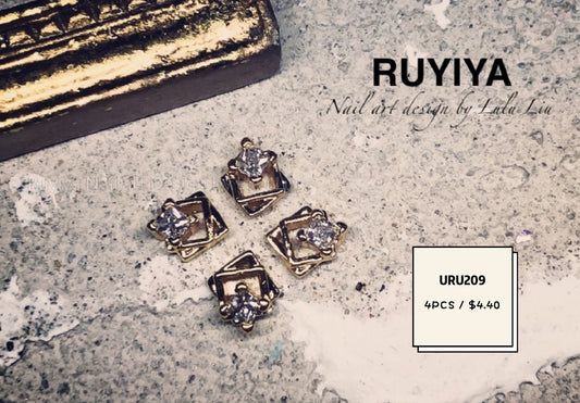 GOLD GRADUAL FRAME SQUARE CRYSTAL CHARM URU209