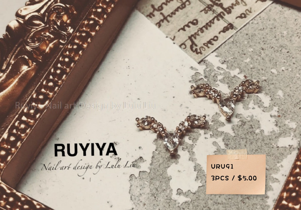 GOLD TEARDROP CRYSTAL SEAGULL URU91